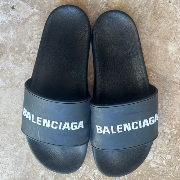 Balenciaga Black Pool Slides Women’s Size 9 - Picture 5 of 9